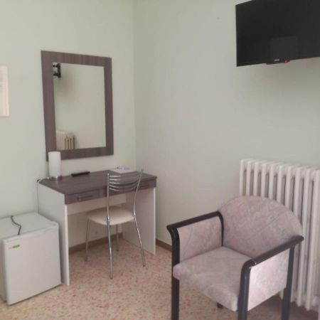Hotel Saturno Chianciano Terme Exterior photo
