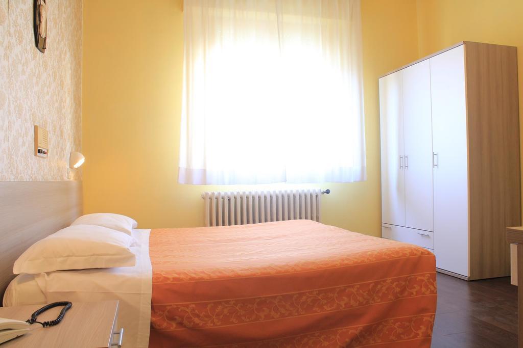 Hotel Saturno Chianciano Terme Exterior photo