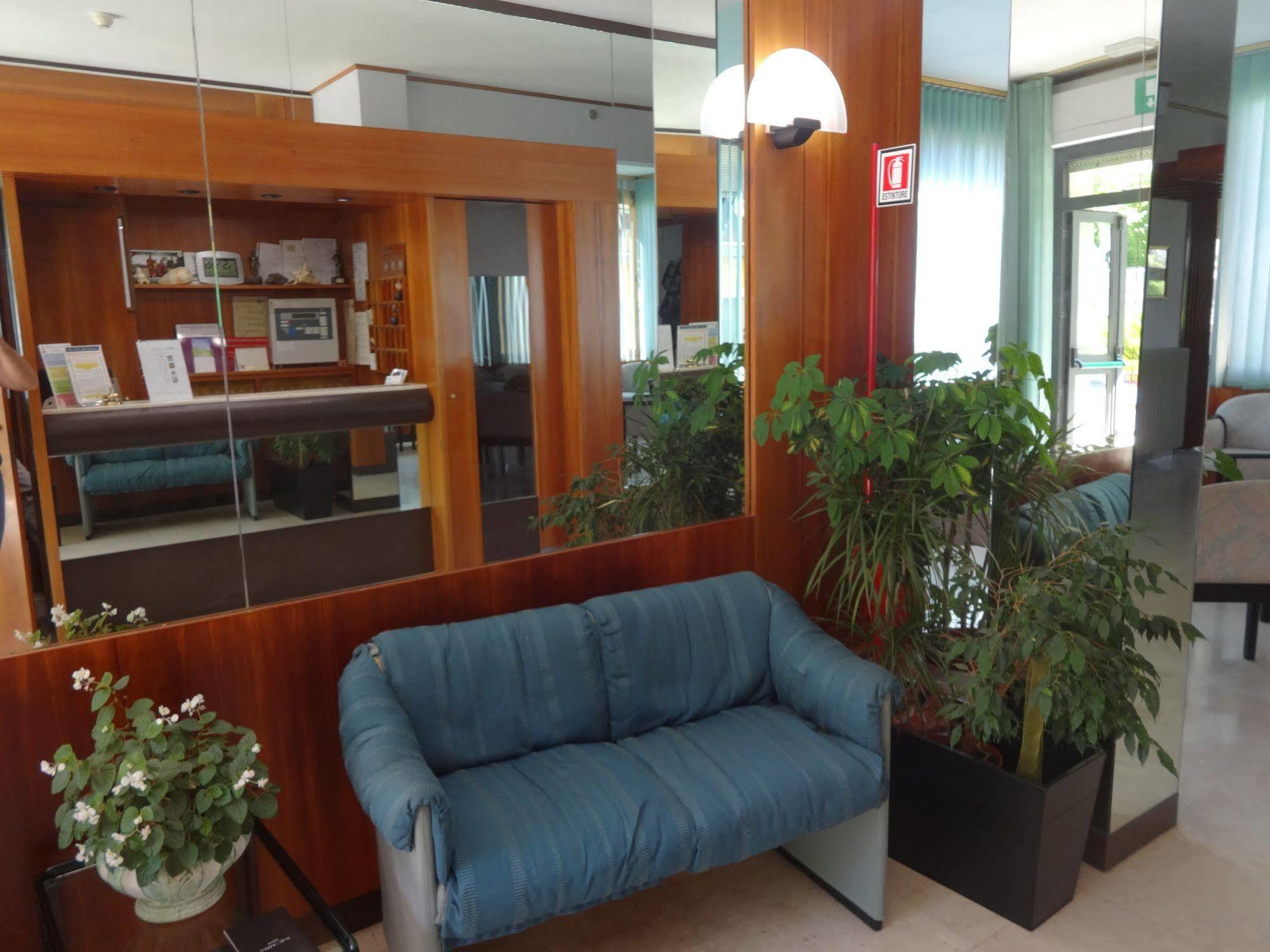 Hotel Saturno Chianciano Terme Exterior photo