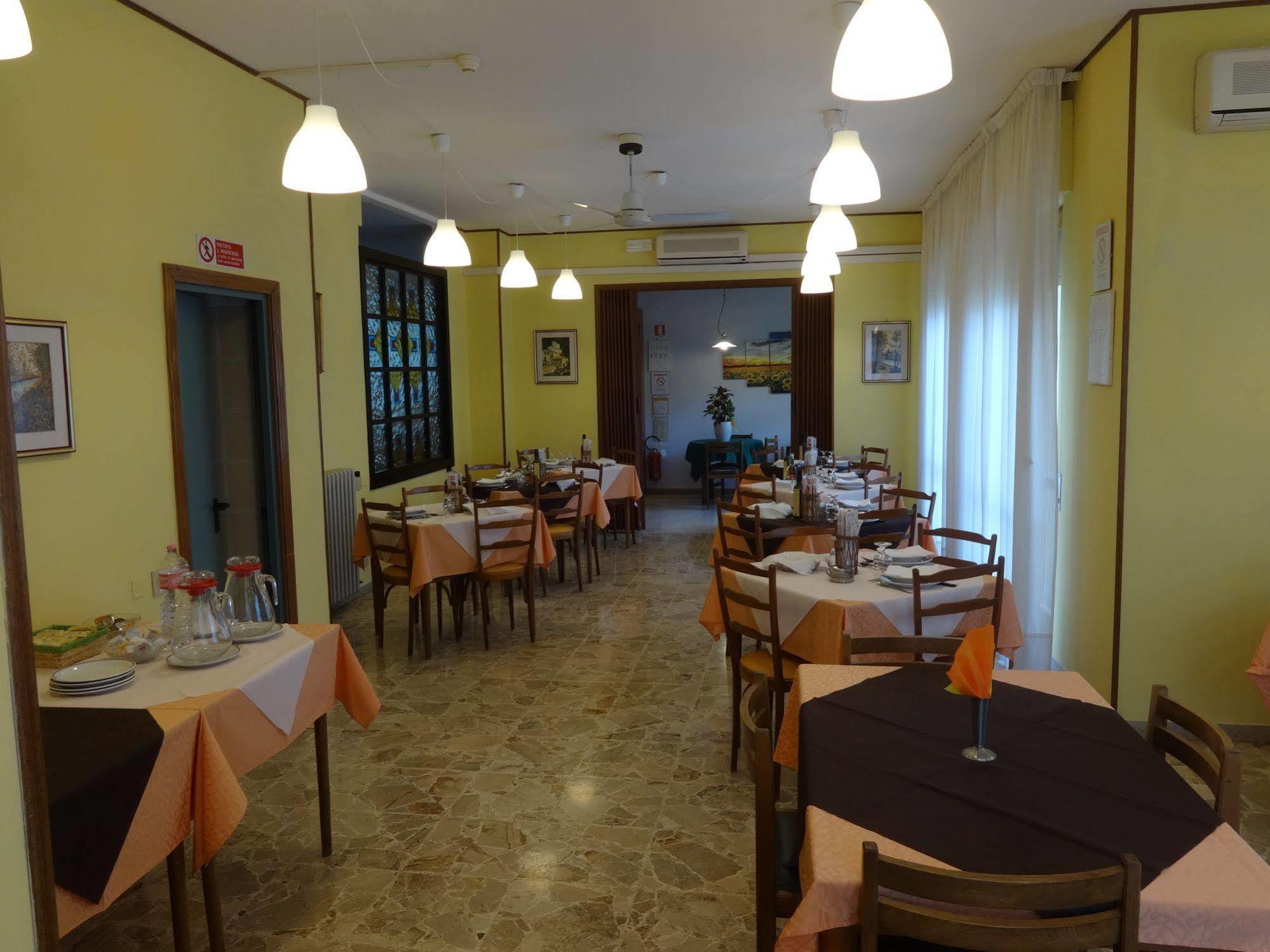 Hotel Saturno Chianciano Terme Exterior photo