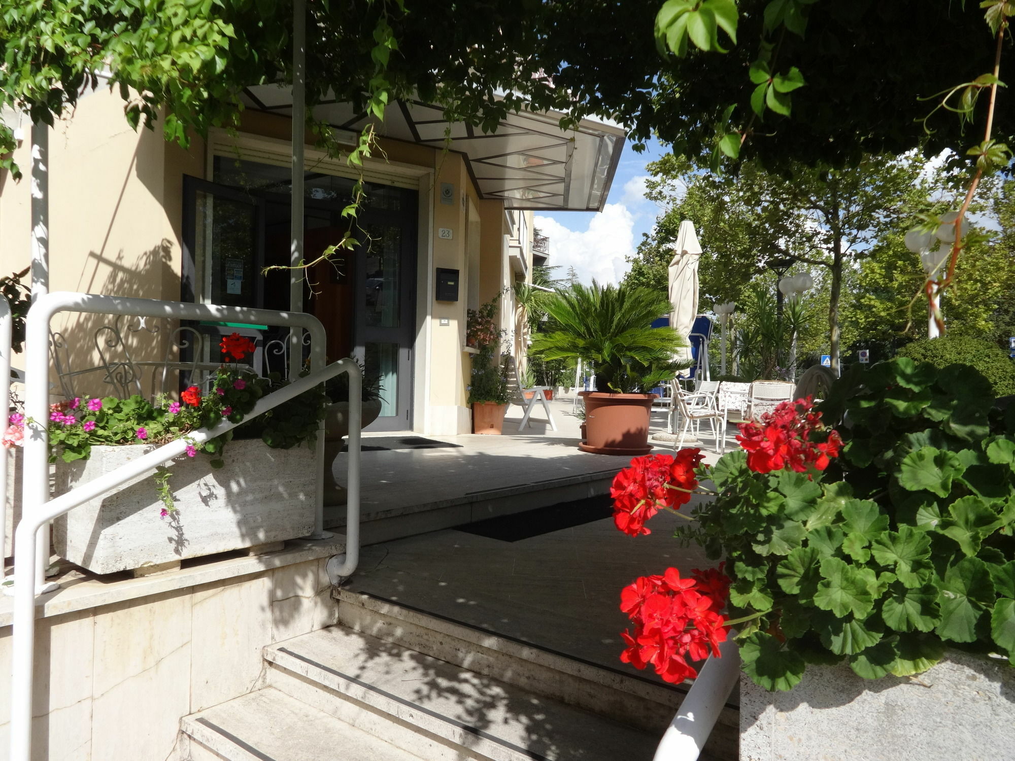 Hotel Saturno Chianciano Terme Exterior photo